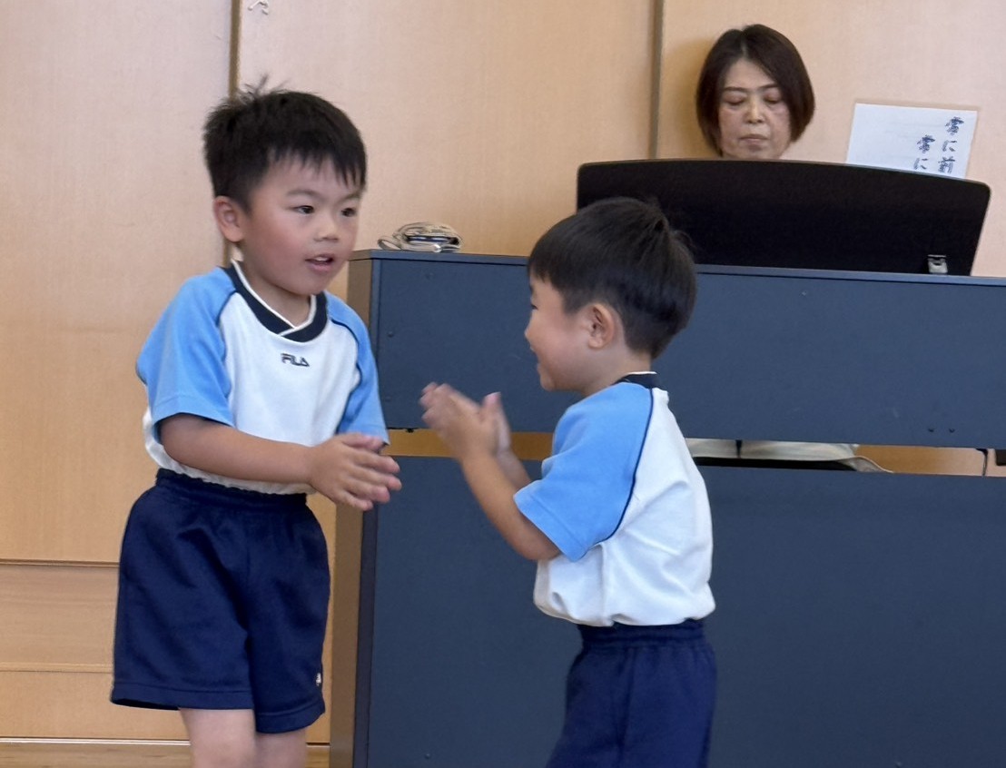 おはなし広場・わらべうた　写真１